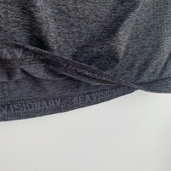 SOLD GYMSHARK Charcoal Vital Seamless 2.0 T-shirt - Picture 4 of 4